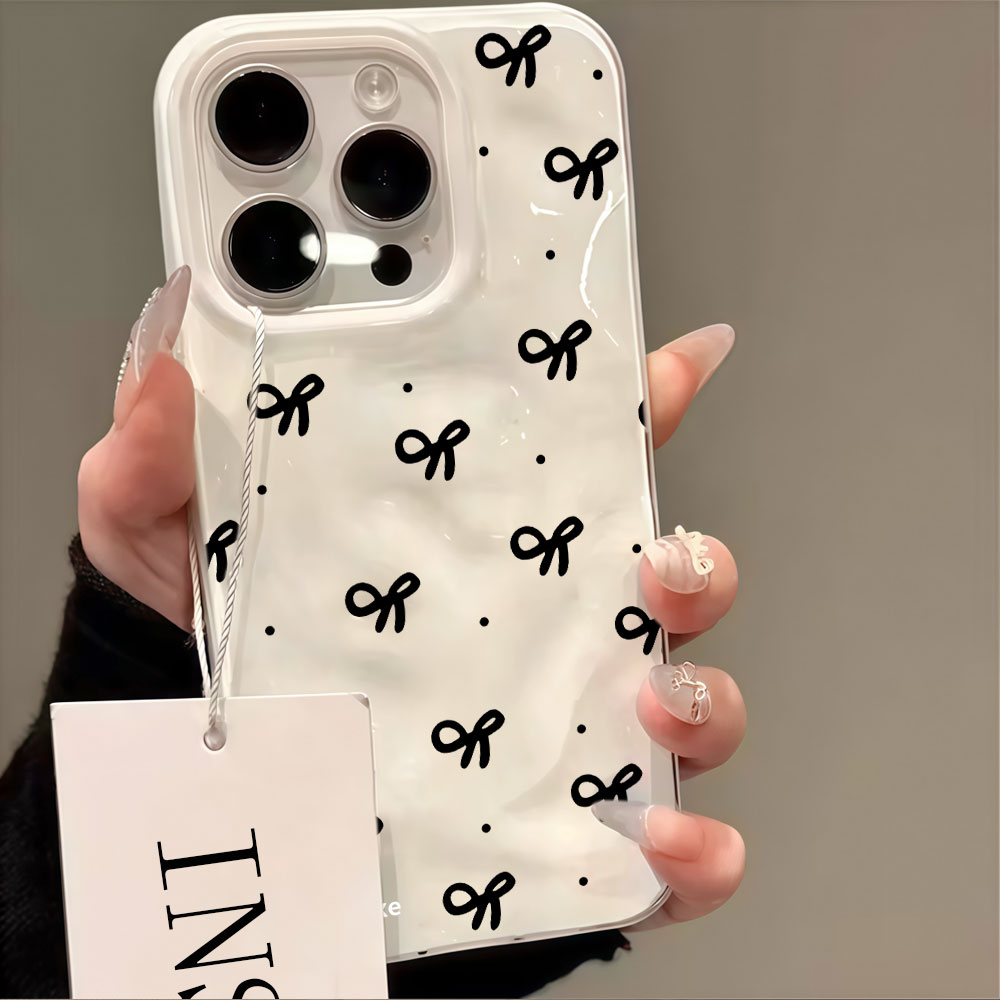 Phone Cases Red - Casing Ponsel Motif Hati Merah Berombak